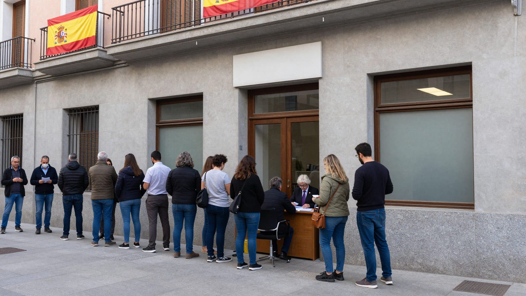 Spaniens Regularisierungsprogramm endet mit 1,3 Millionen Anträgen – deutlich mehr als erwartet