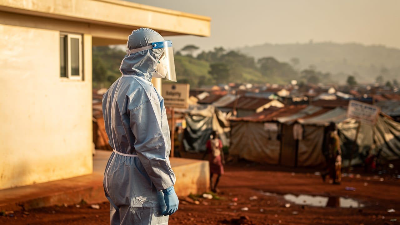 Ebola-Verdachtsfälle in Kongo-Kinshasa steigen auf über 900 – WHO warnt vor „katastrophaler Kollision“