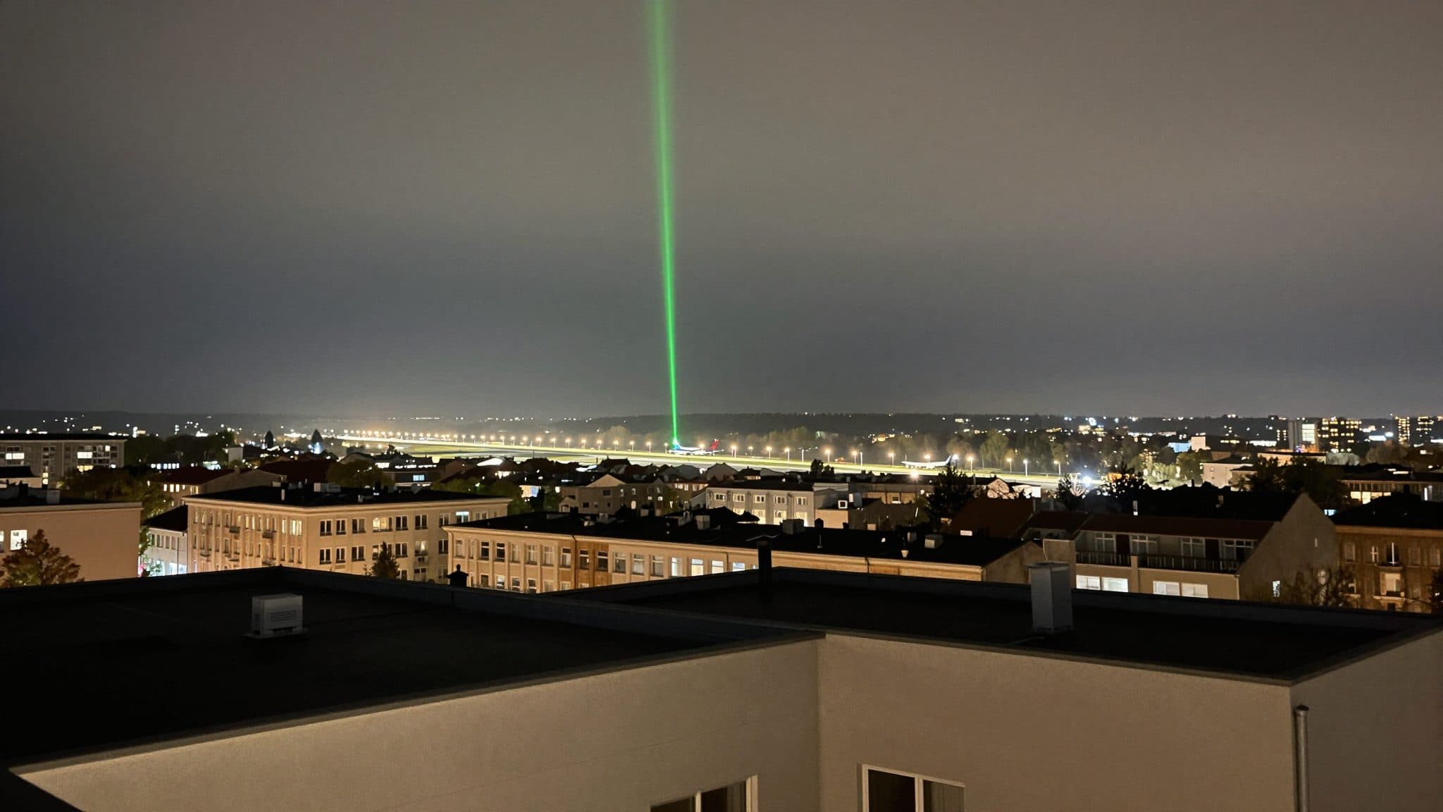 Laserblendung über Graz: Crew eines Trainingsflugs bei Landeanflug attackiert
