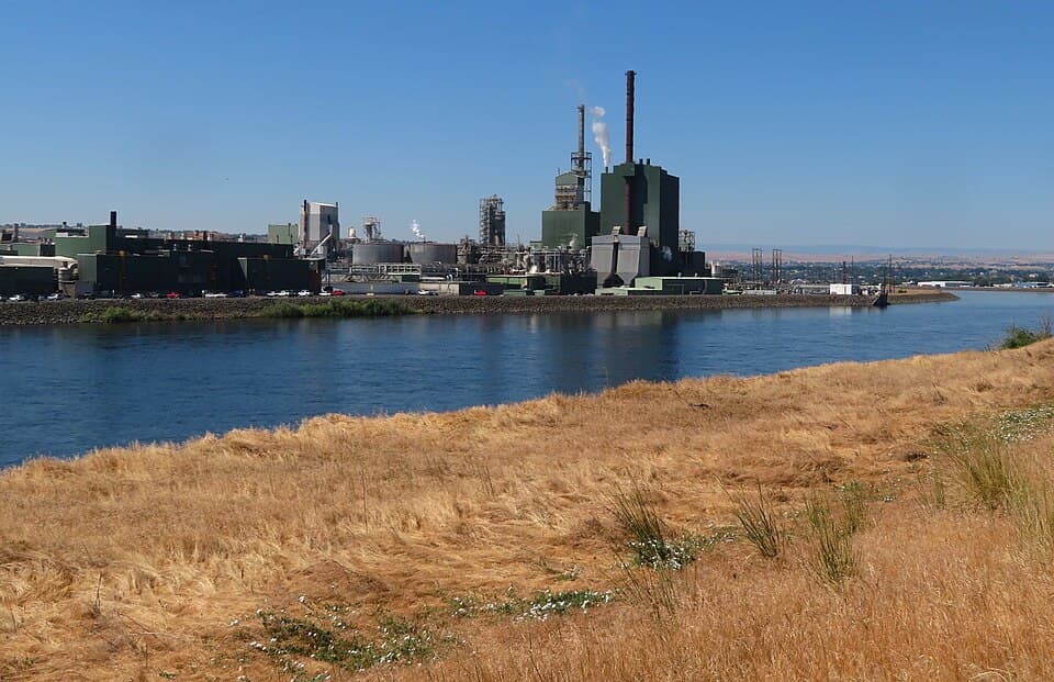 Clearwater Paper Mill, Clearwater River, Lewiston, Idaho (51289190864)